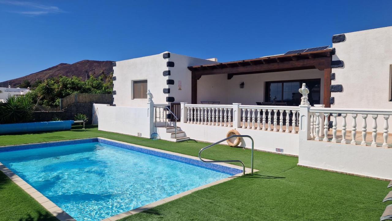 Villa Vinsta Playa Blanca  Exteriör bild